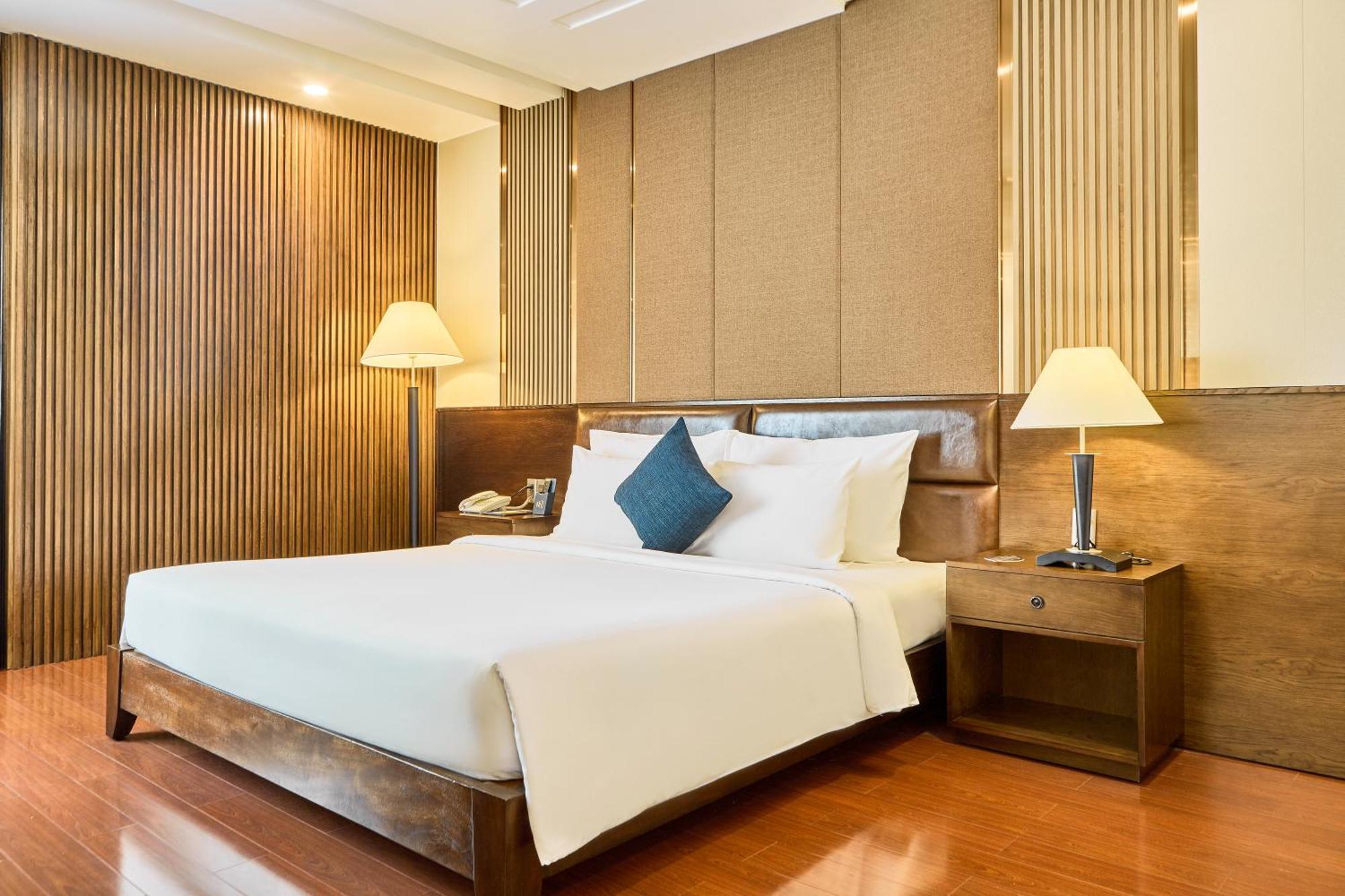 Kin Hotel Thi Sach Ho Chi Minh Zewnętrze zdjęcie