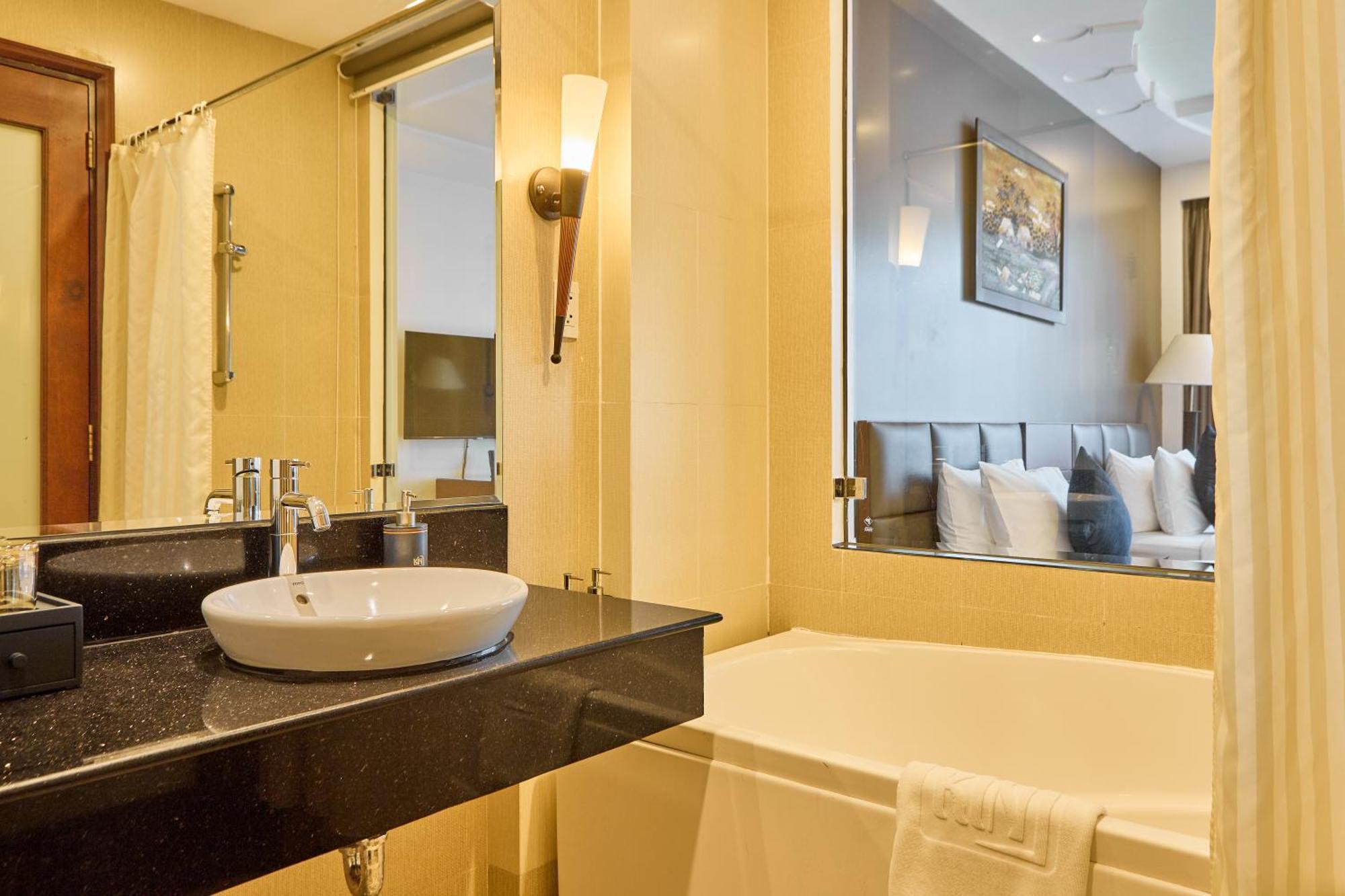 Kin Hotel Thi Sach Ho Chi Minh Zewnętrze zdjęcie